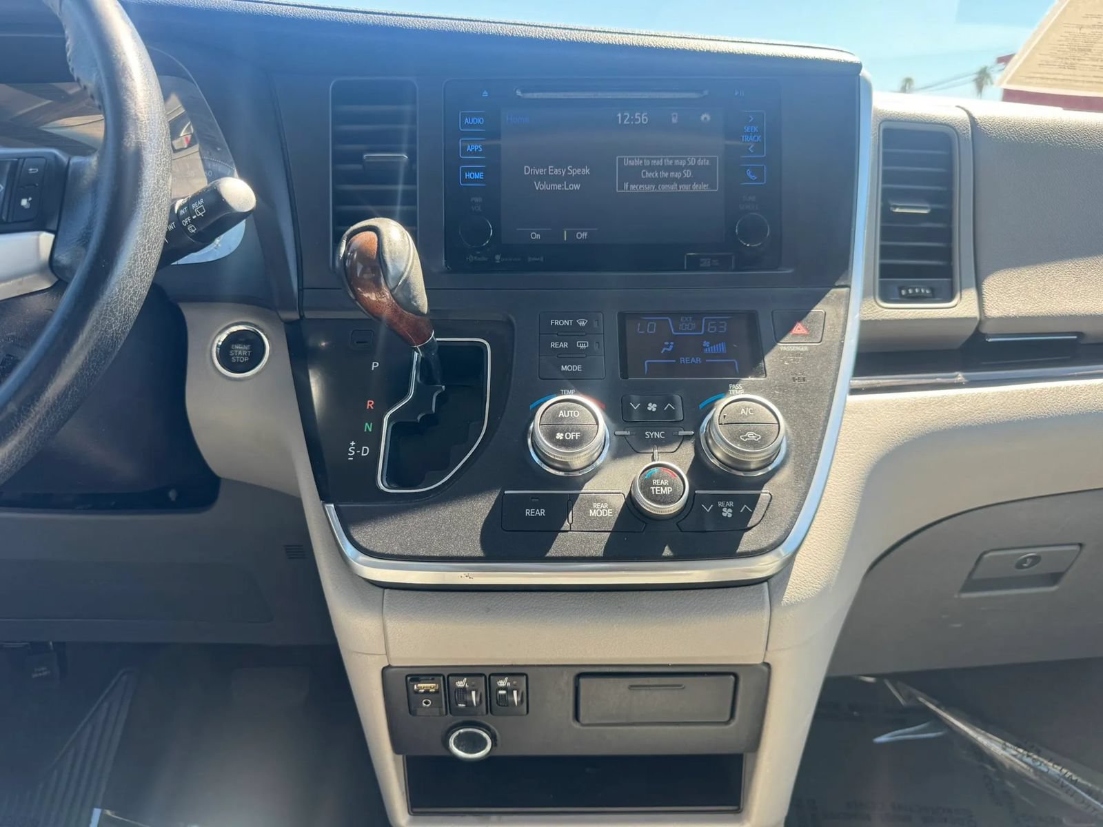 Used 2016 Toyota Sienna XLE w/ XLE Navigation Package FWD image 30