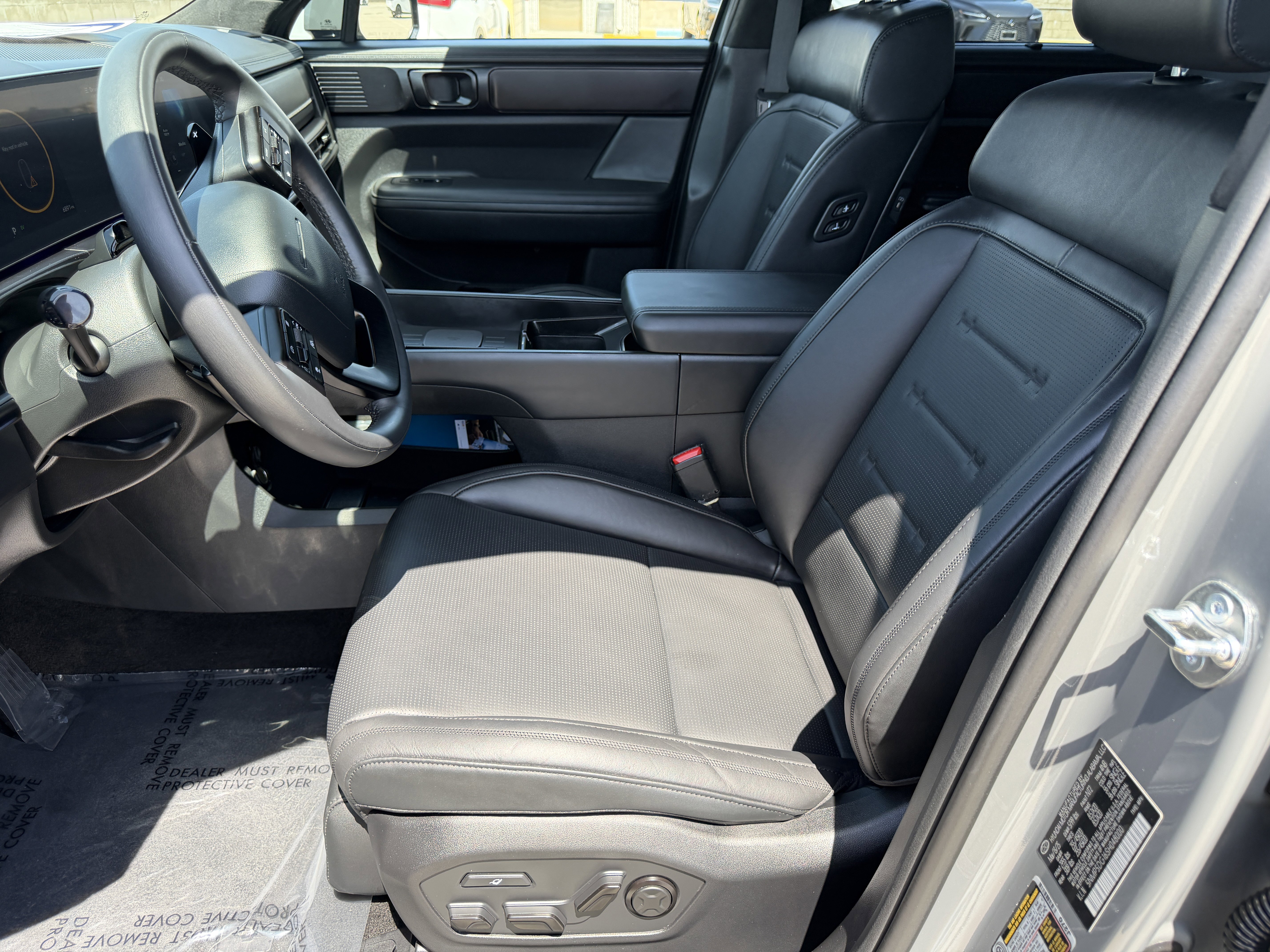 Used 2025 Hyundai Santa Fe Calligraphy AWD/4WD image 19