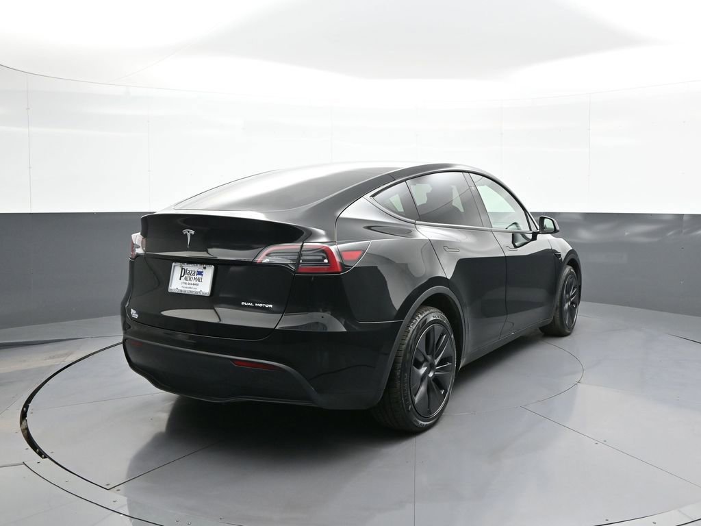 Used 2025 Tesla Model Y Long Range AWD/4WD image 6