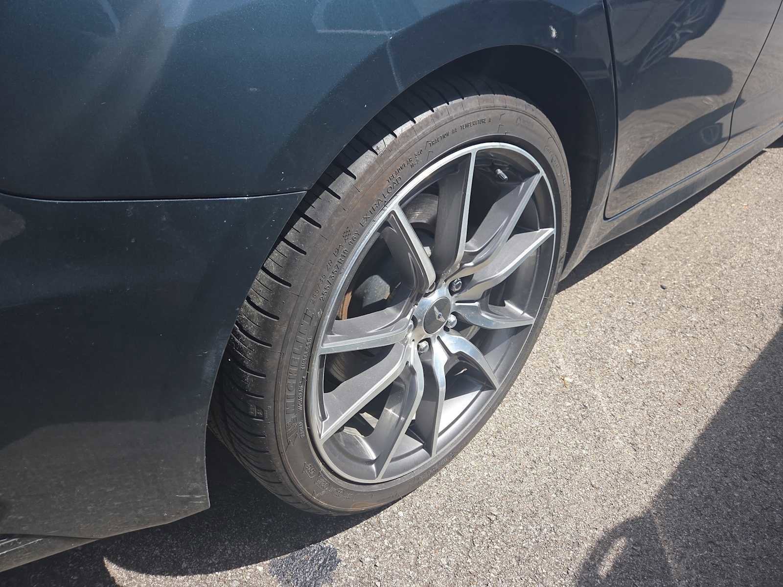 Used 2022 Genesis G70 3.3T Advanced image 3