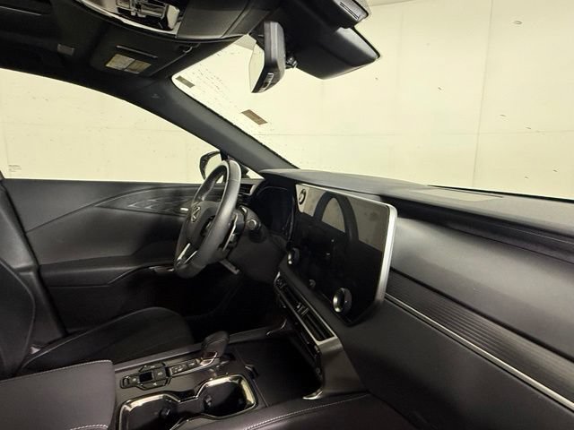 Used 2025 Lexus RX 500h F Sport AWD/4WD image 34