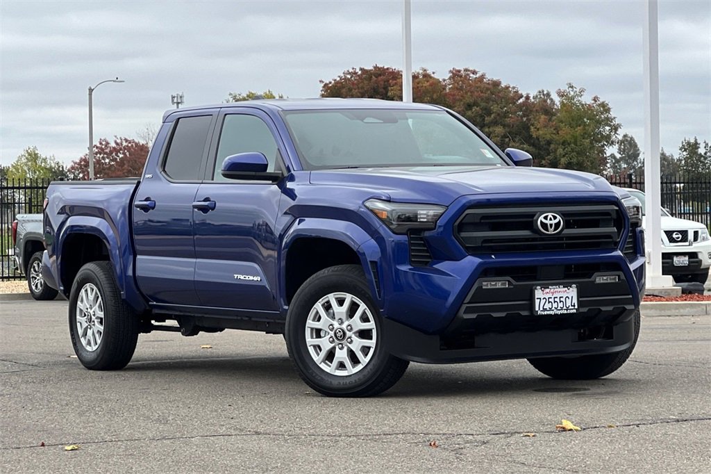 Certified 2024 Toyota Tacoma SR5 image 2