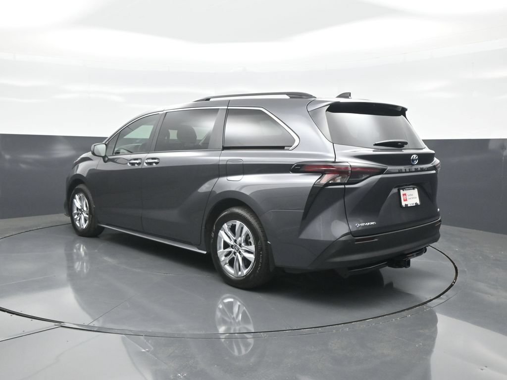 Certified 2025 Toyota Sienna XLE w/ XLE Plus Package AWD/4WD image 5