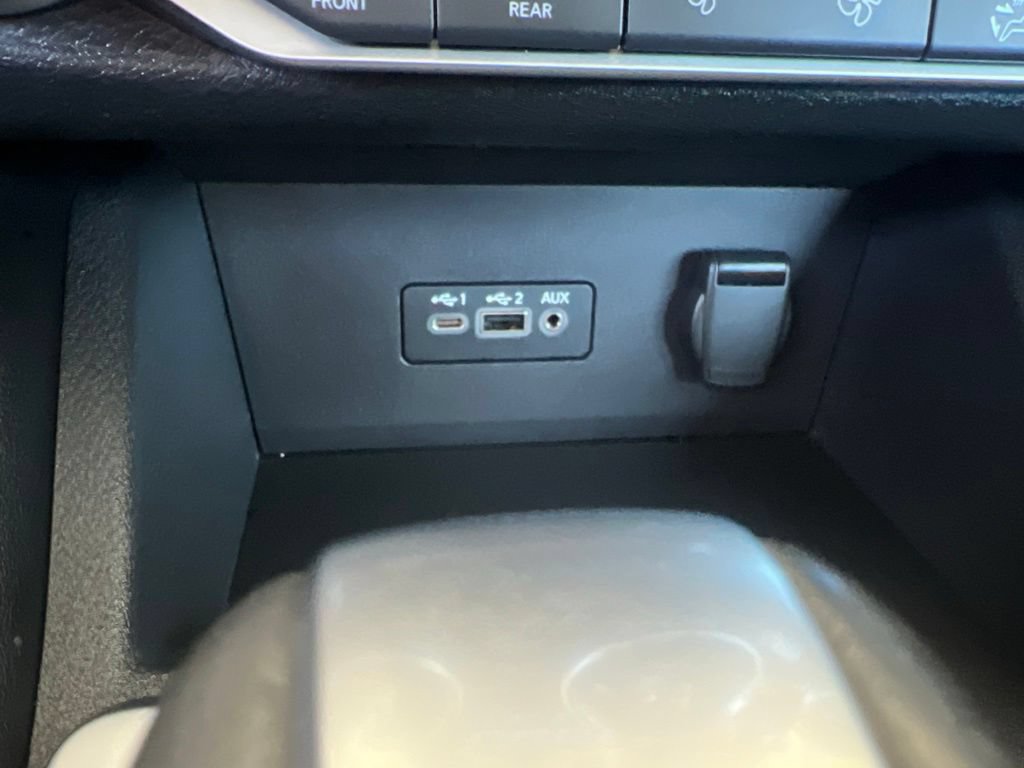 Certified 2023 Nissan Sentra SR w/ SR Premium Package FWD image 52