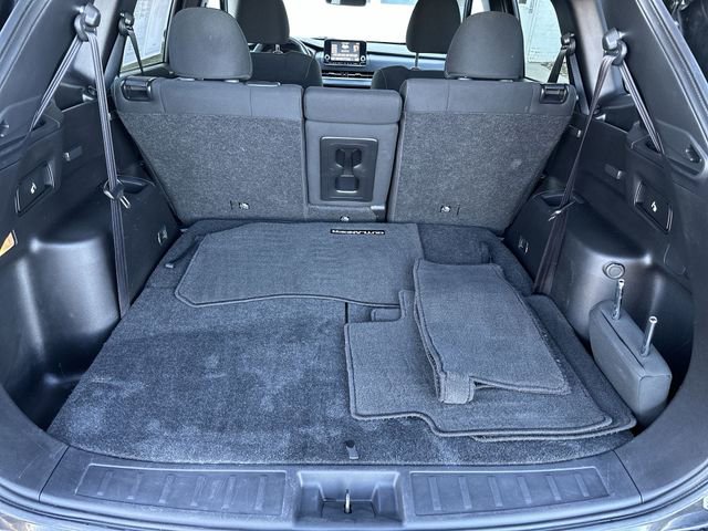 Used 2024 Mitsubishi Outlander ES AWD/4WD image 27