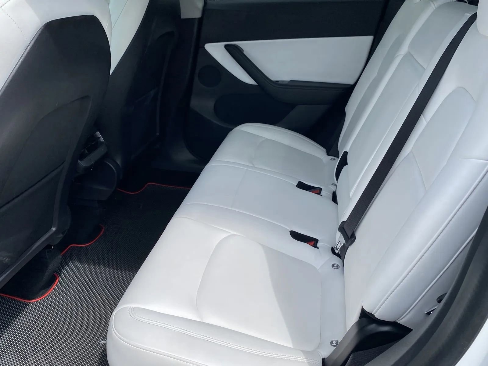 Used 2021 Tesla Model Y Long Range AWD/4WD image 7