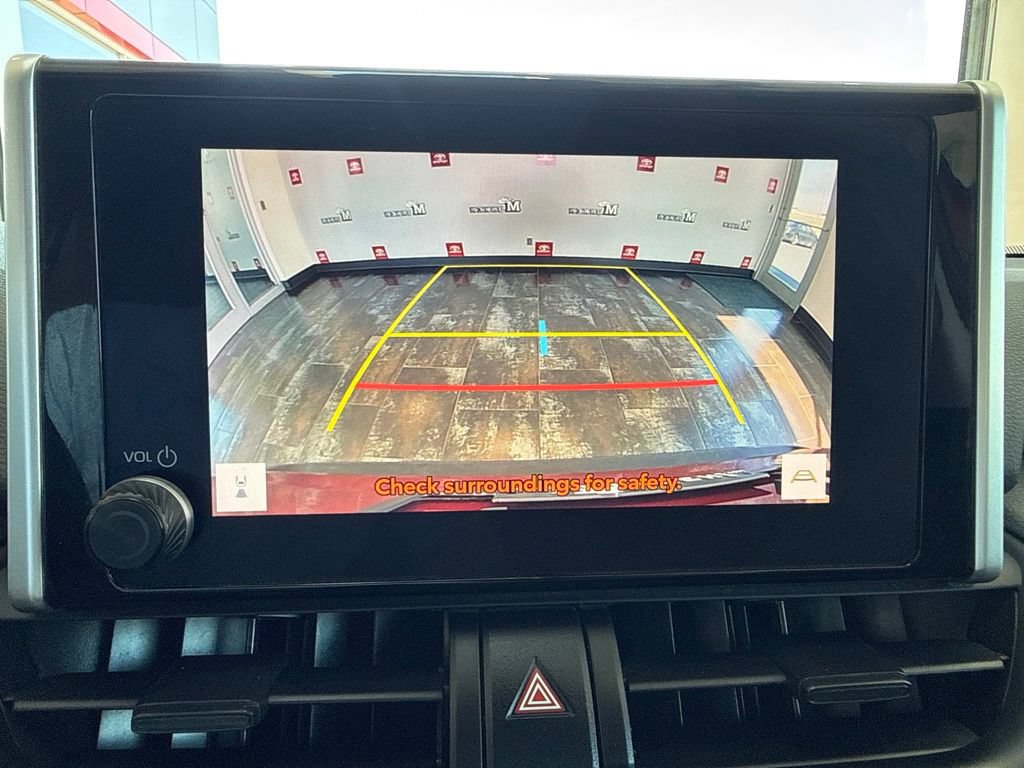 Used 2025 Toyota RAV4 LE AWD/4WD image 28