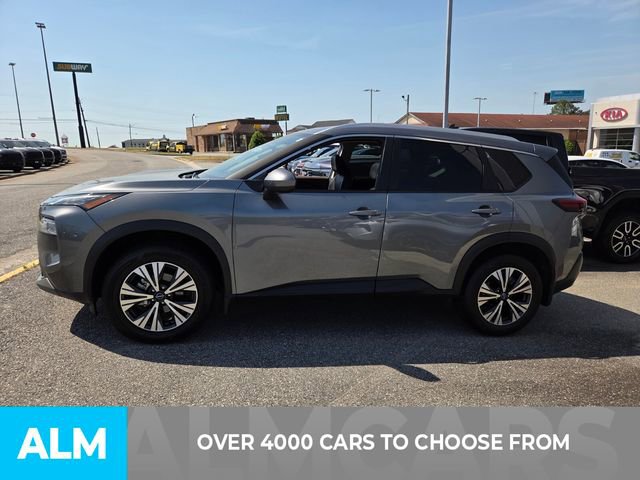 Used 2023 Nissan Rogue SV w/ SV Premium B Package image 2