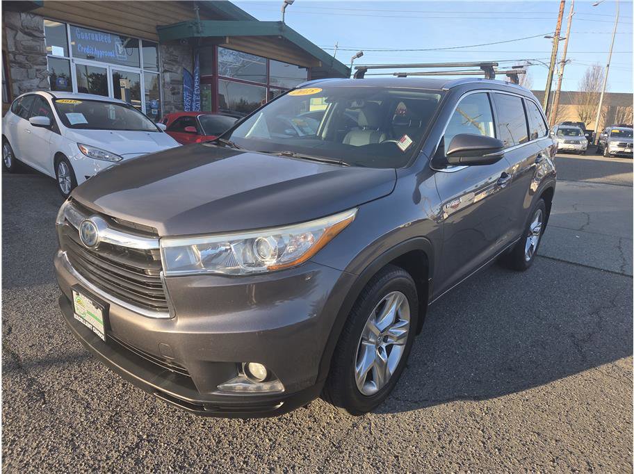Used 2015 Toyota Highlander Limited w/ Driver Technology Package AWD/4WD image 4