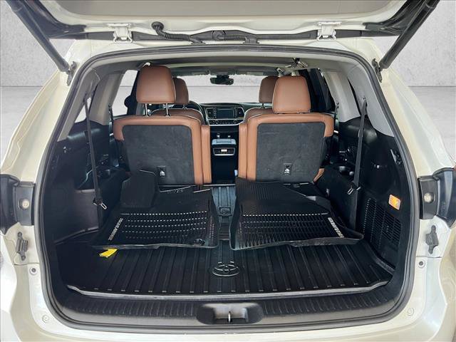 Used 2019 Toyota Highlander Limited FWD image 23