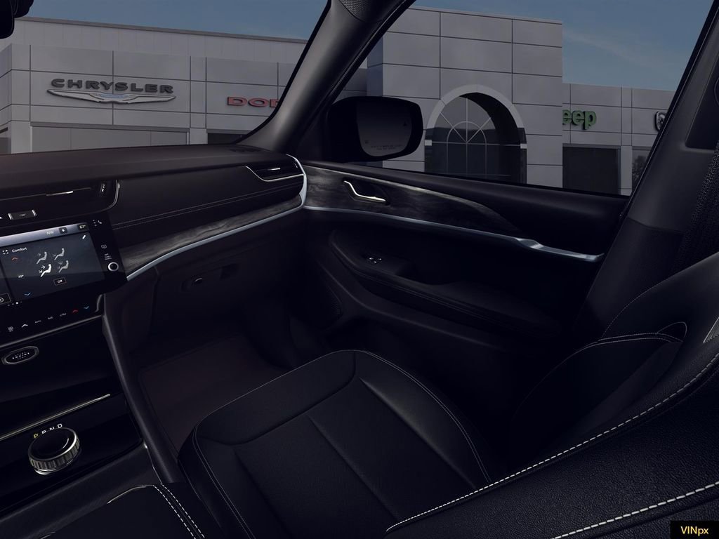 New 2026 Jeep Grand Cherokee Altitude AWD/4WD image 19