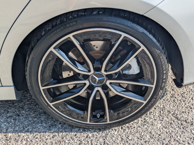 Used 2024 Mercedes-Benz CLA 35 AMG 4MATIC image 25