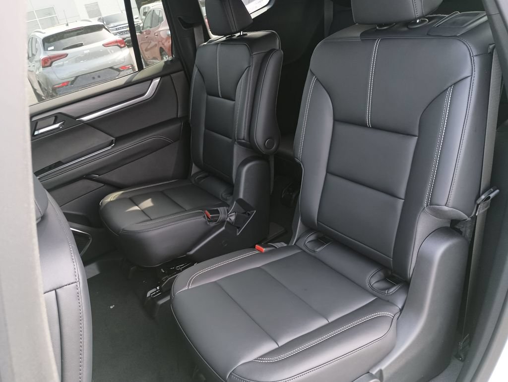 New 2026 GMC Acadia Elevation w/ Elevation Premium Package FWD image 27