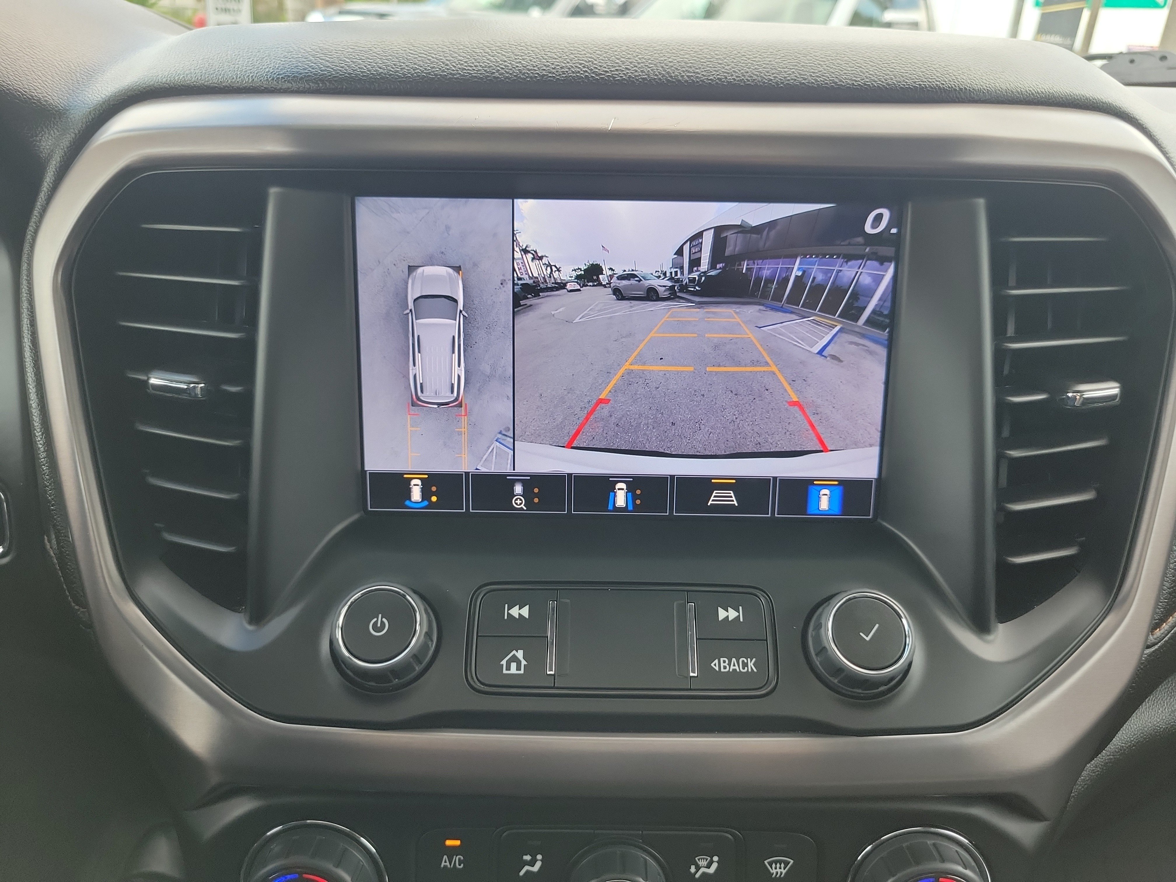 Used 2023 GMC Acadia AT4 w/ Technology Package AWD/4WD image 11