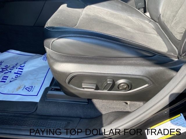 Used 2022 Jeep Grand Cherokee L Laredo image 11