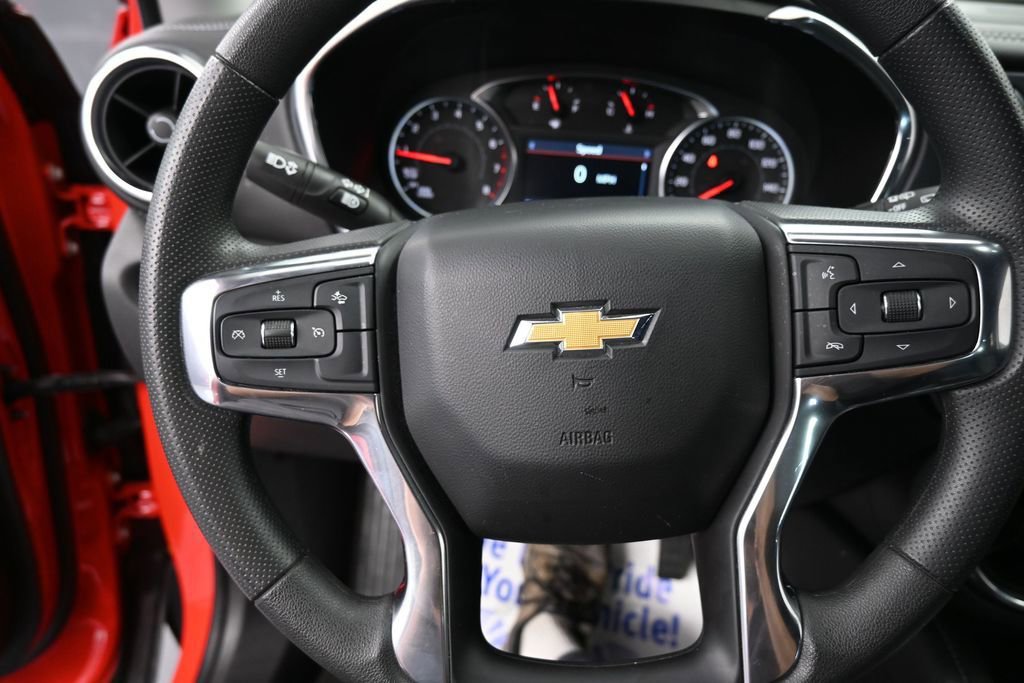 Used 2025 Chevrolet Blazer LT FWD image 36