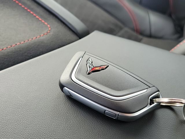 Used 2026 Chevrolet Corvette Z06 w/ Stealth Interior Trim Package RWD image 39