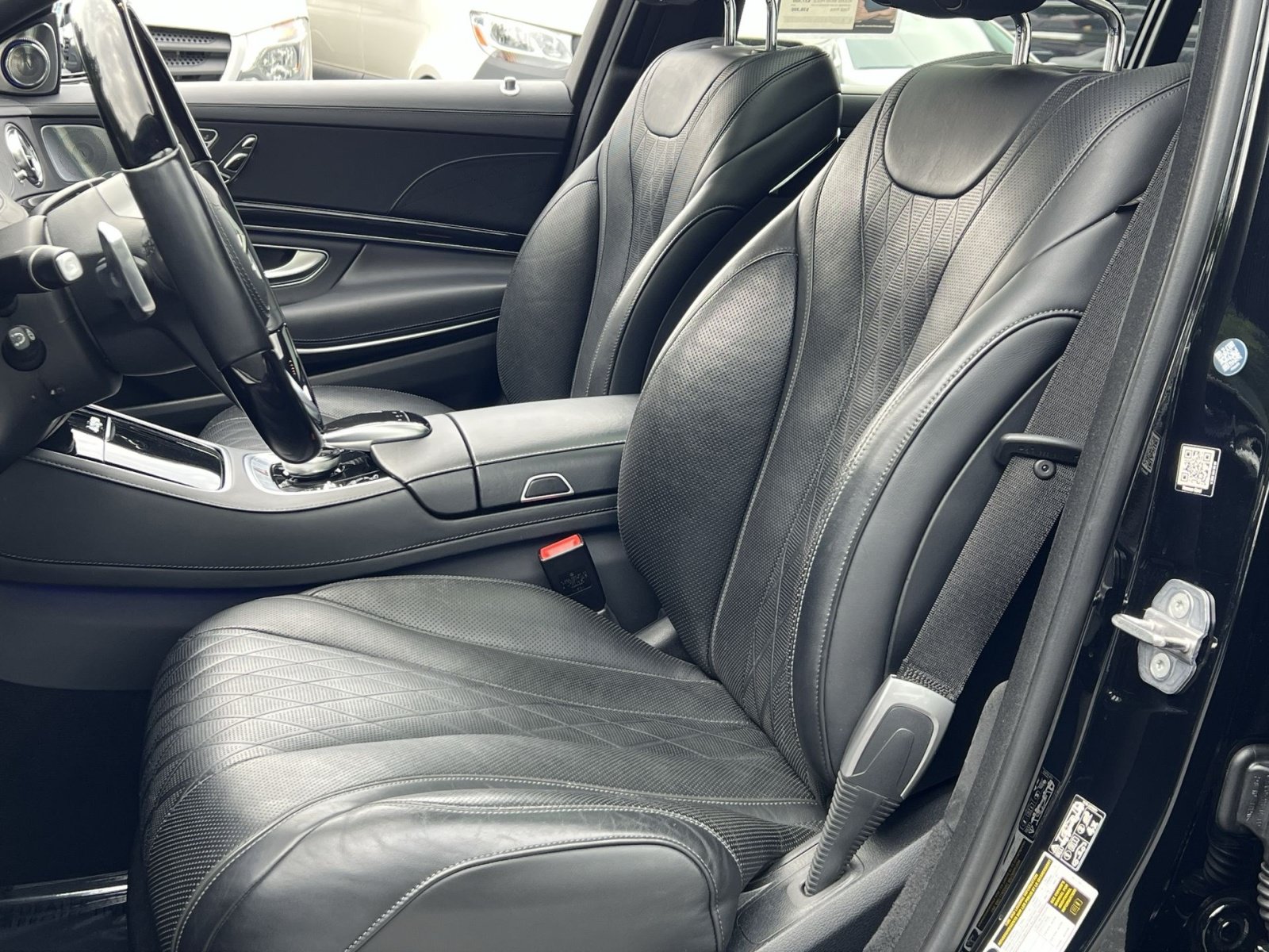 Used 2019 Mercedes-Benz S 560e image 18
