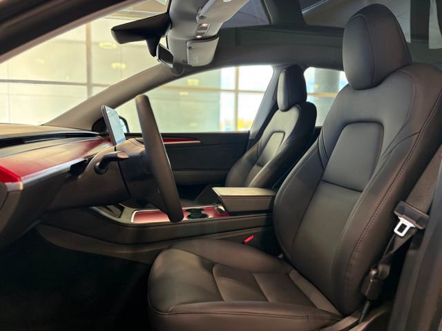 Used 2023 Tesla Model Y Long Range image 21