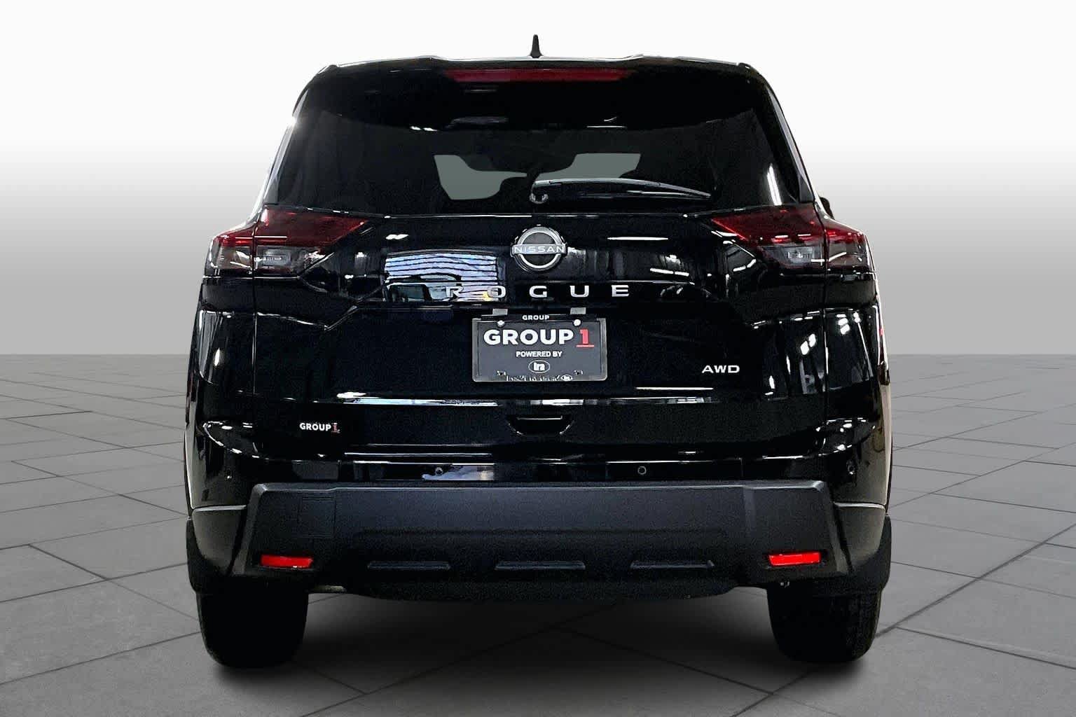 Used 2026 Nissan Rogue S AWD/4WD image 5