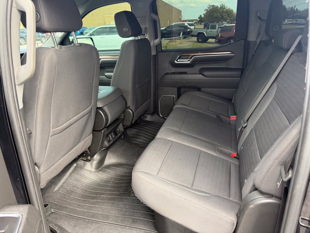 Used 2023 Chevrolet Silverado 1500 LT AWD/4WD image 20