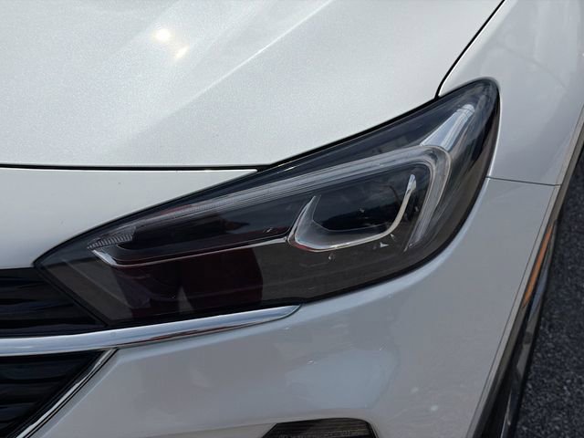 Used 2022 Buick Encore GX Essence w/ Experience Buick Package AWD/4WD image 9