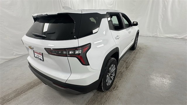 Used 2025 Chevrolet Equinox LT image 3