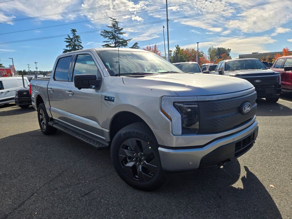 New 2025 Ford F150 Lightning Flash AWD/4WD image 3
