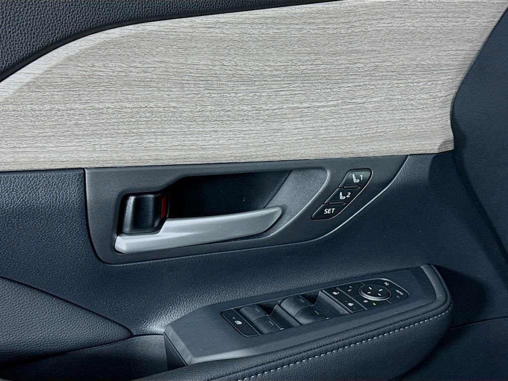 New 2026 Toyota Grand Highlander Limited image 22