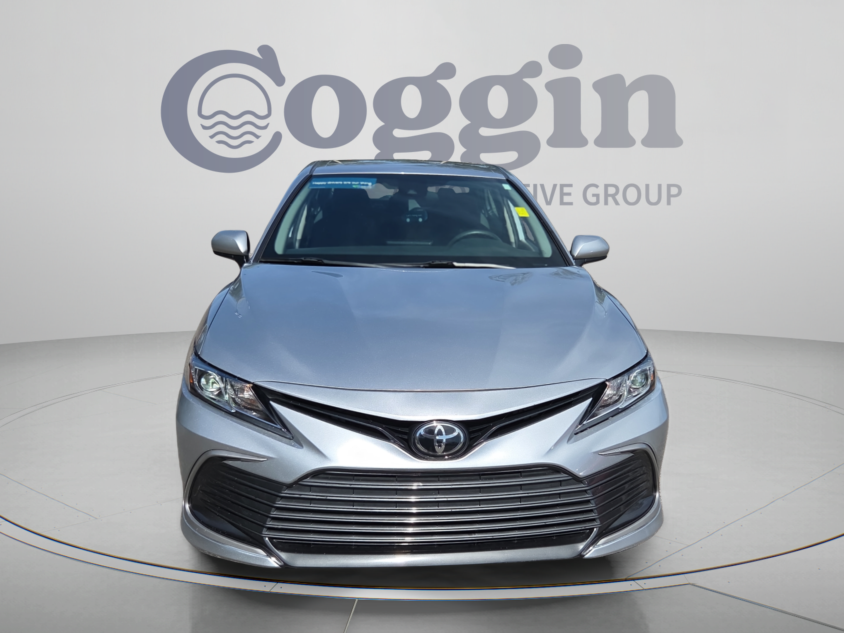 Used 2024 Toyota Camry LE FWD image 8