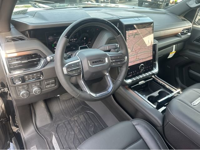 New 2026 GMC Yukon XL Denali w/ Denali Reserve Package image 24