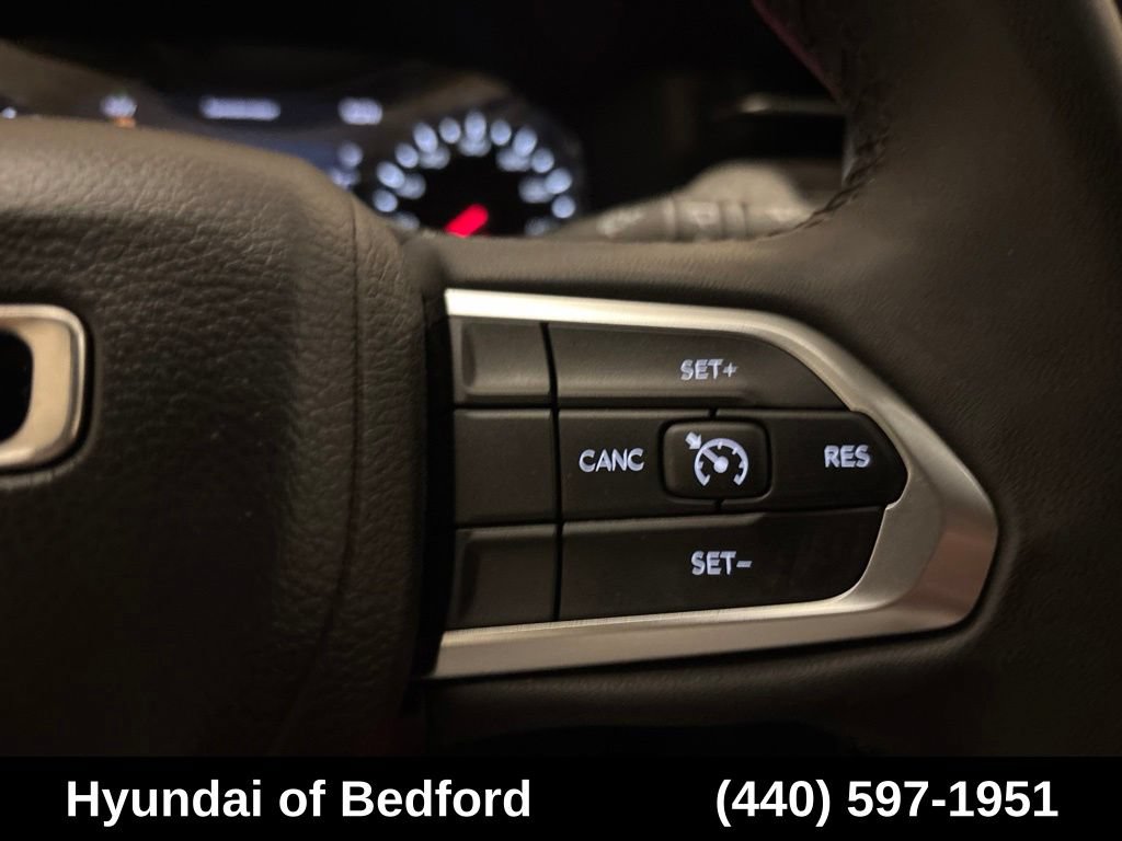 Used 2024 Jeep Compass Latitude AWD/4WD image 19