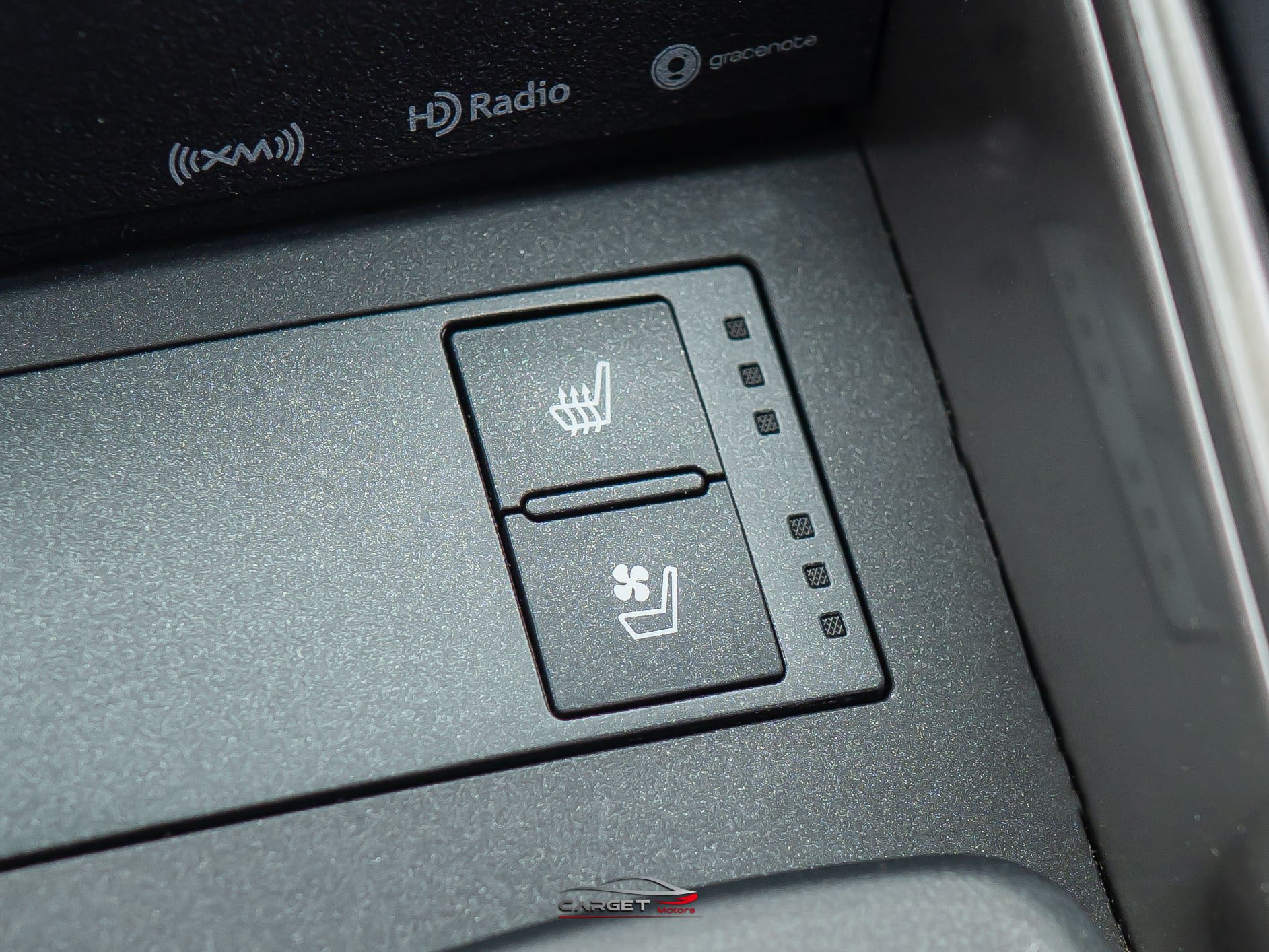 Used 2019 Lexus IS 300 F Sport w/ F Sport Package RWD image 35