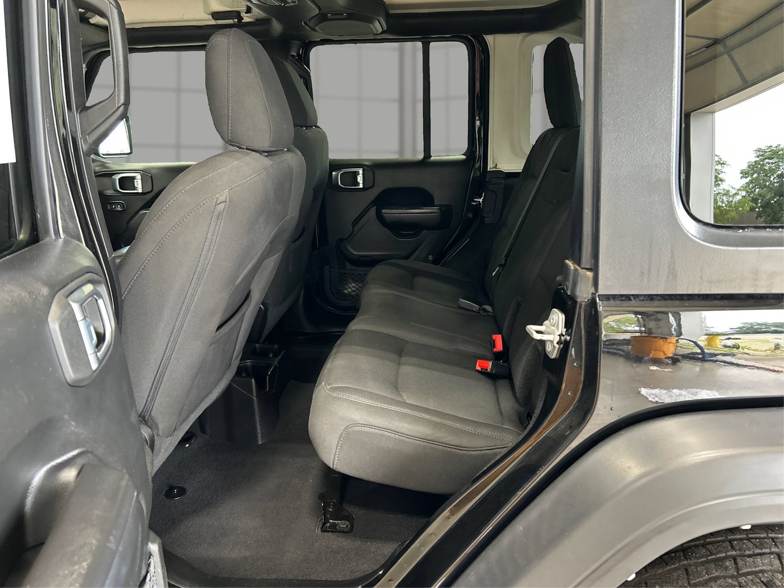 Used 2023 Jeep Wrangler Unlimited Sport AWD/4WD image 10