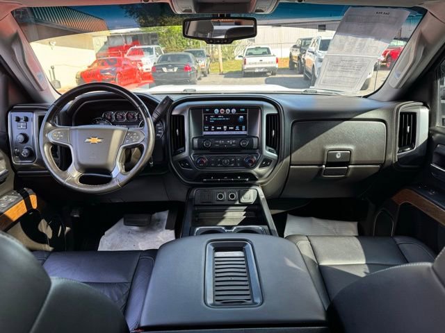 Used 2018 Chevrolet Silverado 3500 LTZ AWD/4WD image 9