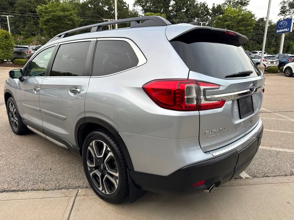 Used 2023 Subaru Ascent Touring AWD/4WD image 4