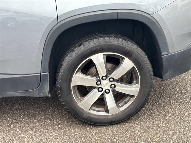 Used 2019 Chevrolet Traverse LT w/ LT Premium Package image 11