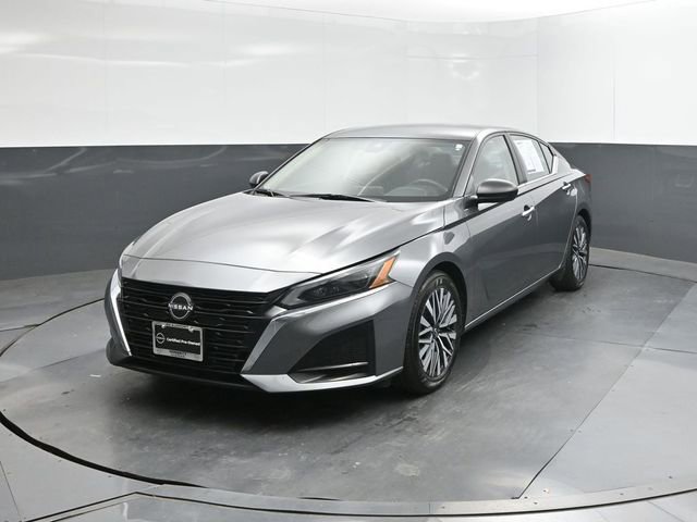 Used 2024 Nissan Altima 2.5 SV image 30