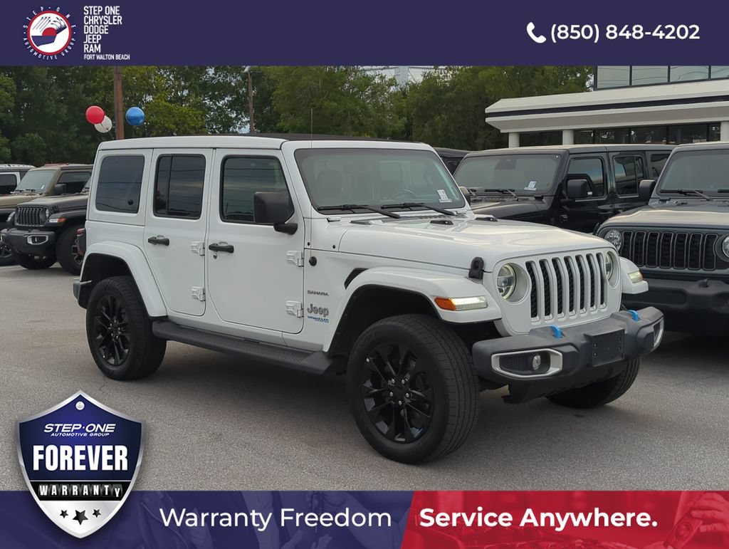 Used 2022 Jeep Wrangler Unlimited Sahara AWD/4WD image 8