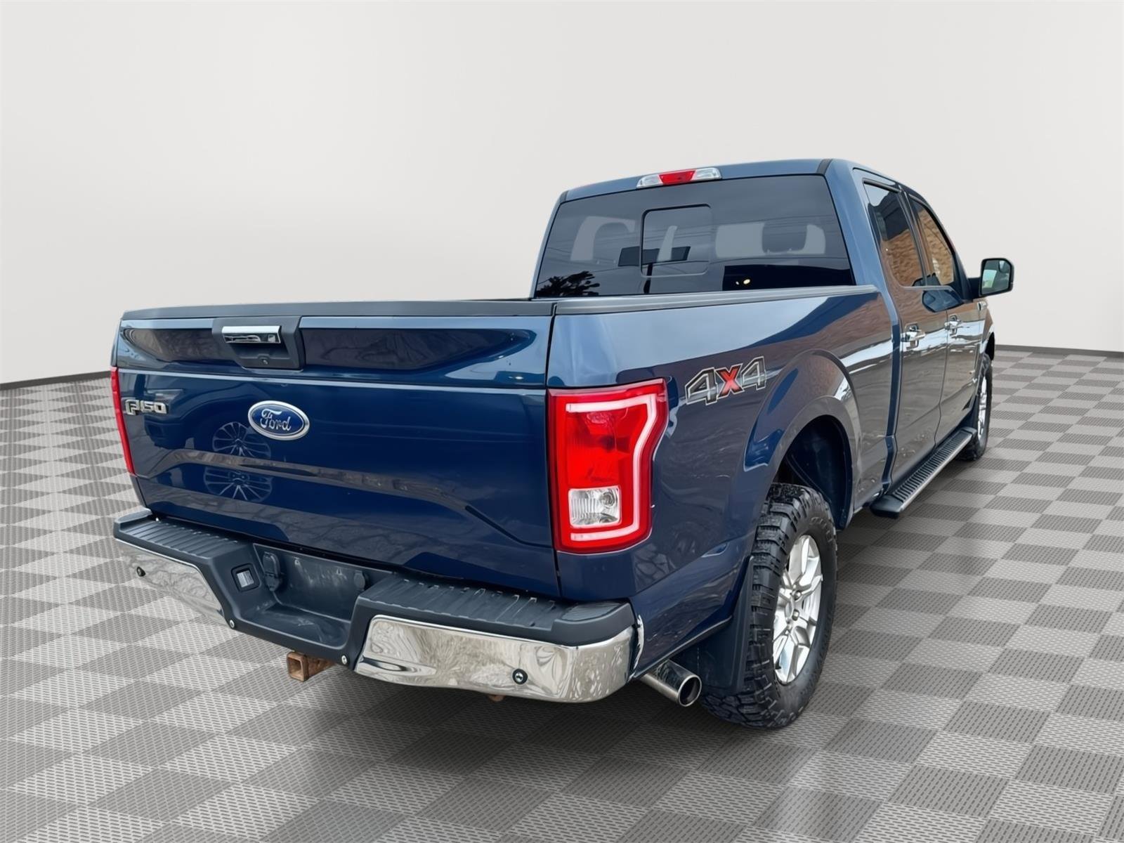 Used 2015 Ford F150 XLT w/ Equipment Group 302A Luxury image 8