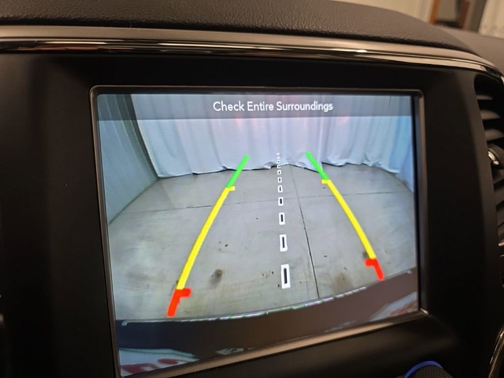 Used 2018 Jeep Grand Cherokee Limited w/ Luxury Group II image 22