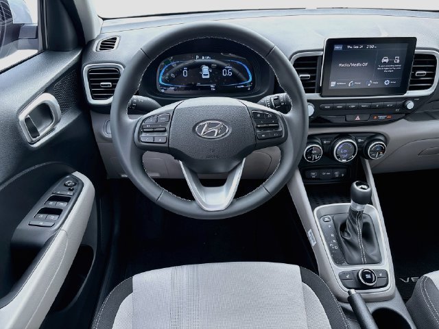 New 2026 Hyundai Venue SEL FWD image 22