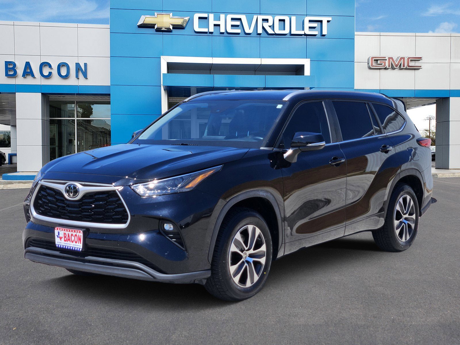 Used 2023 Toyota Highlander XLE