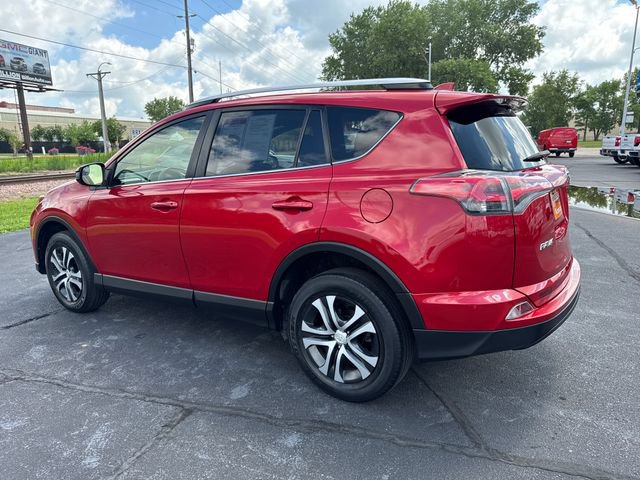 Used 2016 Toyota RAV4 LE AWD/4WD image 3