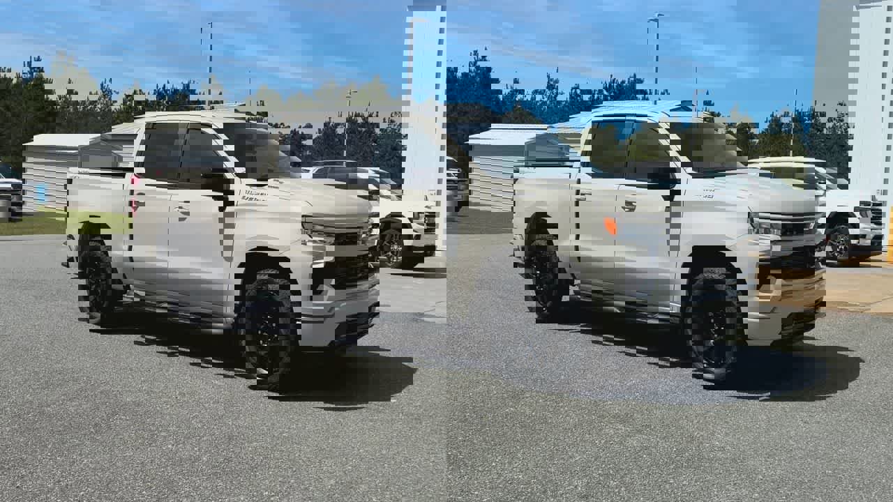 New 2026 Chevrolet Silverado 1500 RST w/ RST Select Package video 2