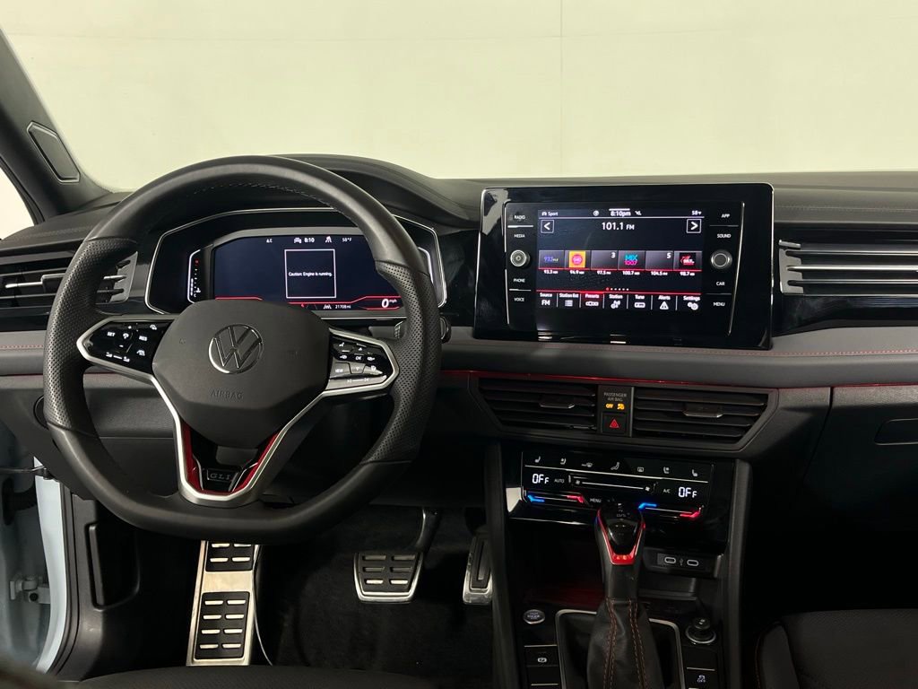 Used 2025 Volkswagen Jetta GLI Autobahn image 14