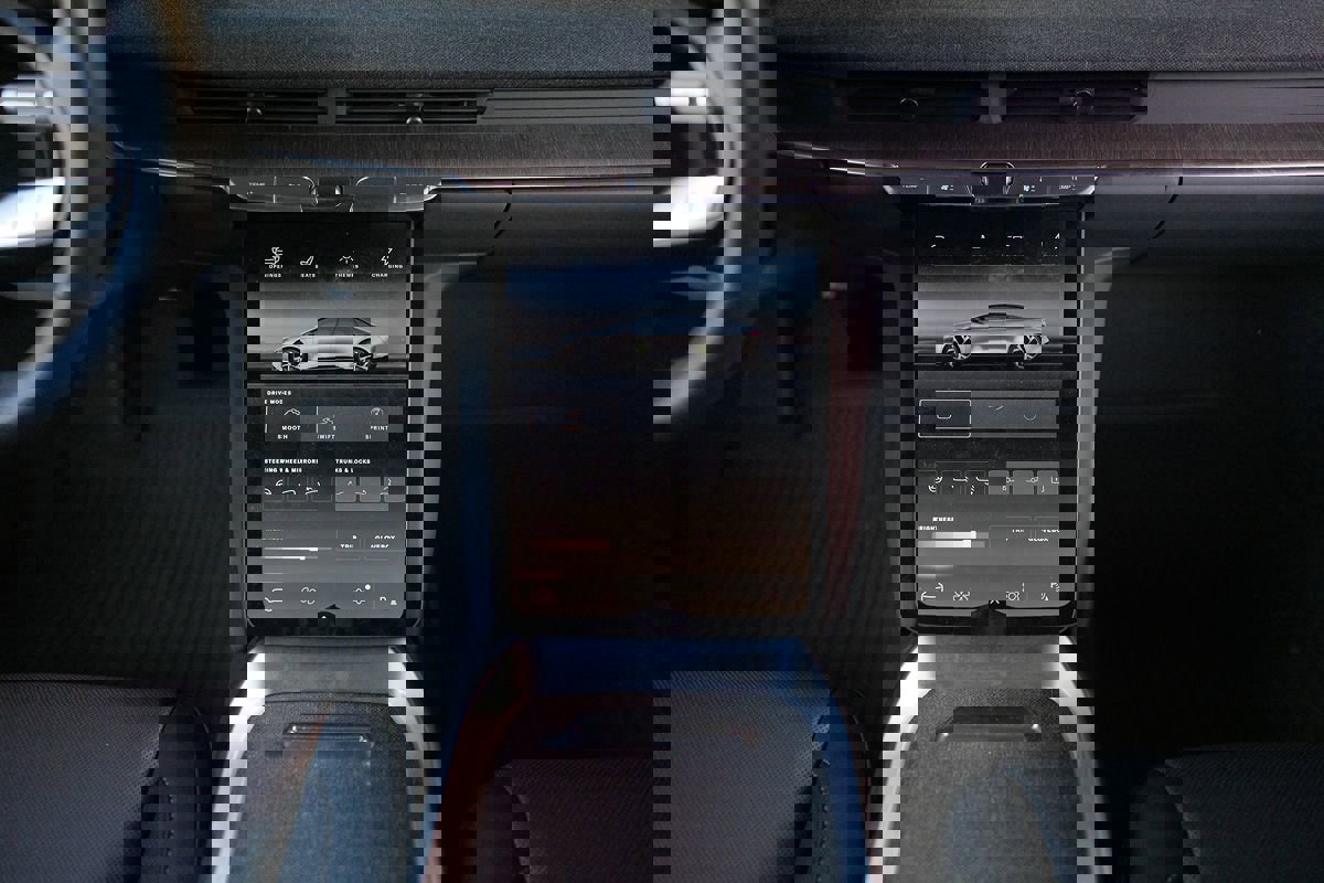 Used 2024 Lucid Air Touring image 16