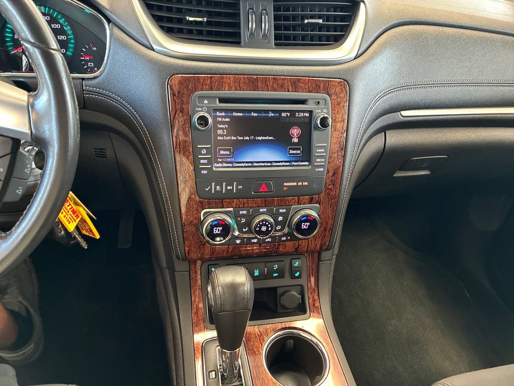 Used 2014 Chevrolet Traverse LT AWD/4WD image 17