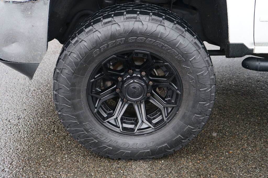 Used 2015 Chevrolet Silverado 2500 LT image 9