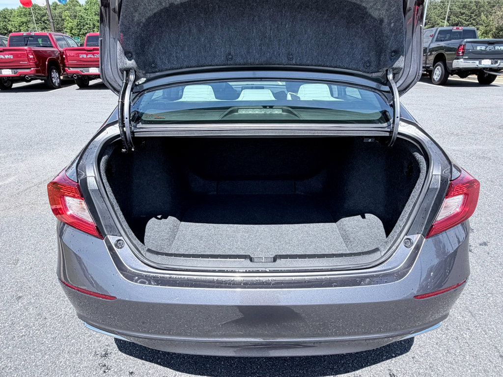 Used 2018 Honda Accord LX image 9